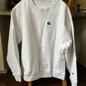 EUC oversized champion sweatshirt